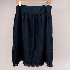 Bundle 3 for 50% off Black Banana Republic Embroidered Lightweight Cotton Skirt